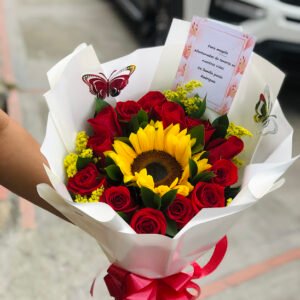 Bouquet Sensación de  Rosas y Girasol